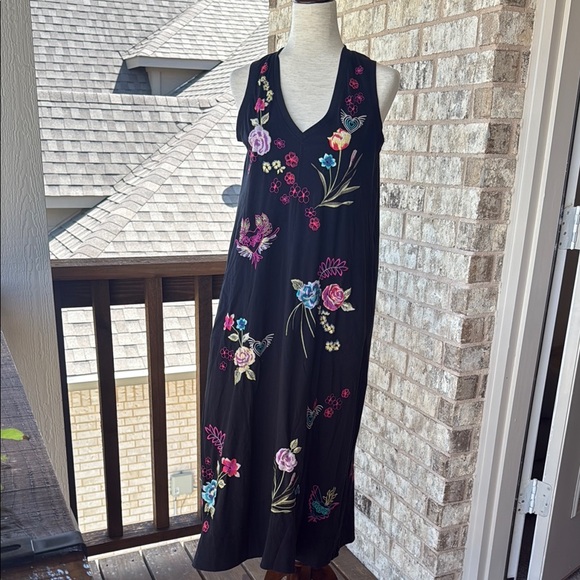 Johnny Was Jessi Knot V-neck Floral Embroidered Black Maxi Dress - Picture 3 of 3